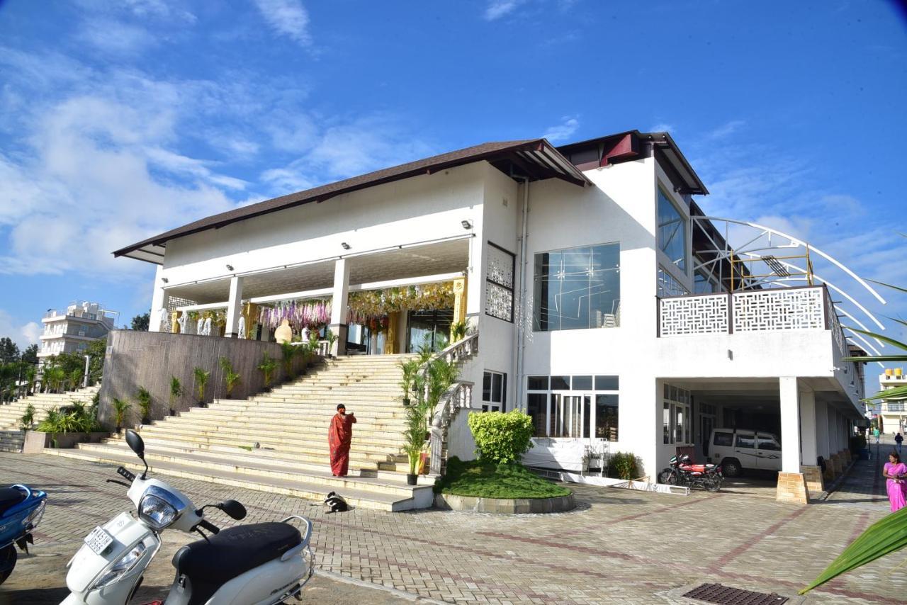 Vistar Pavithra Vivaha Convention Hall Jigani Kültér fotó