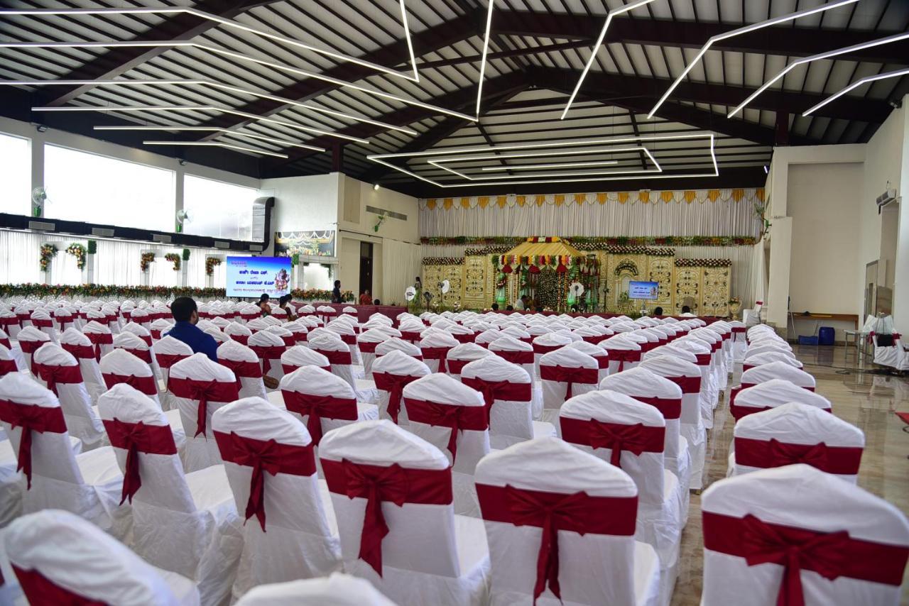 Vistar Pavithra Vivaha Convention Hall Jigani Kültér fotó